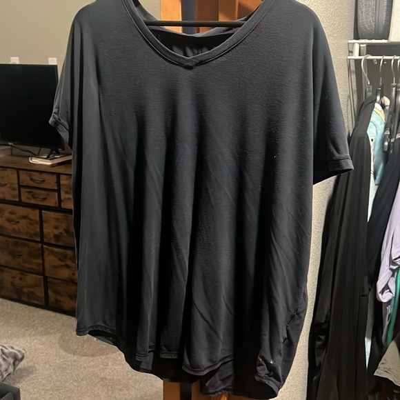 Basic Black V Neck - Picture 1 of 5